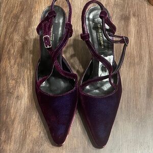 NWOT David Ackerman velvet pumps 38 1/2